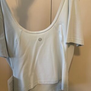 lululemon athletica Women's Soft Blue Short Sleeve Tee